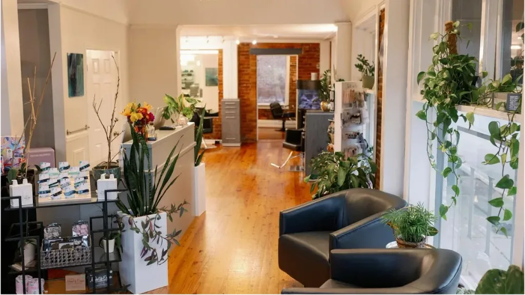 Hyde Salon - Columbia — Beauty salon in Columbia